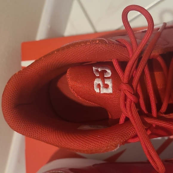 Nike Air Jordan Max Aura 3 University Red CZ4167-600 Men's Size 11.5 - Picture 5 of 11